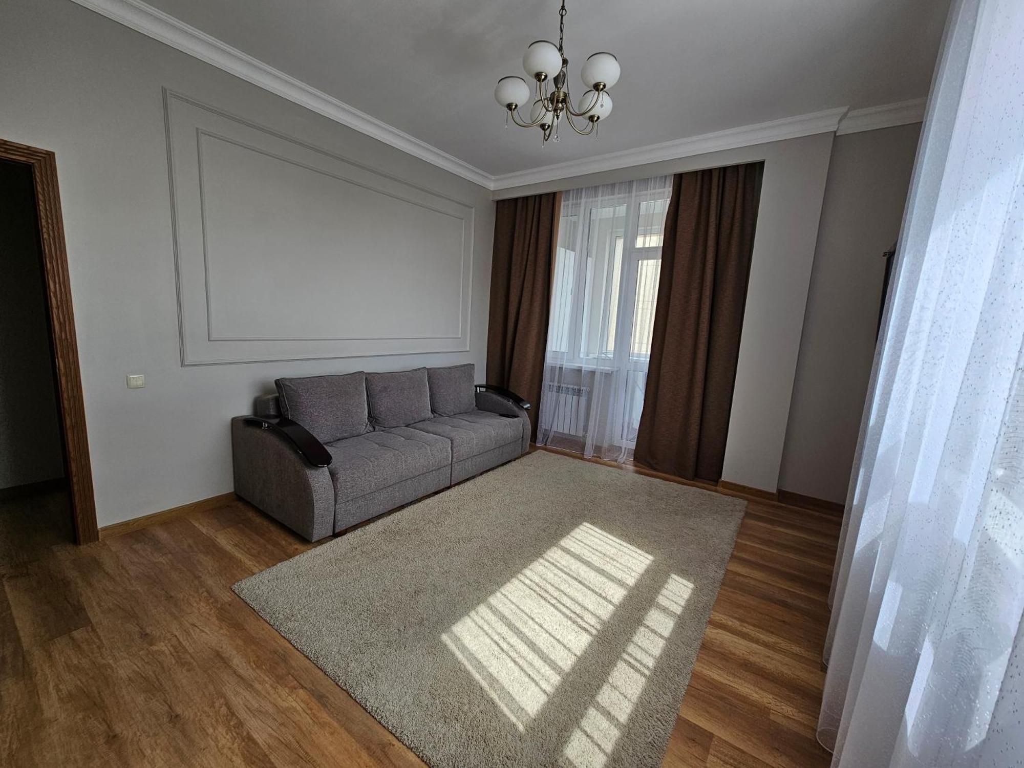 Ernaz Plus Apartments-Expo-Boulevard Akmola Esterno foto